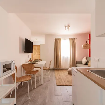 Ohana House In Center Διαμέρισμα *